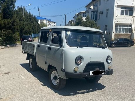 UAZ 390995