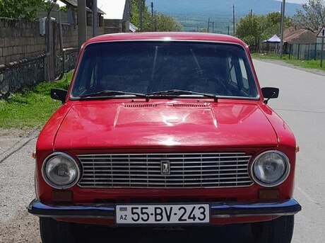 LADA (VAZ) 21011