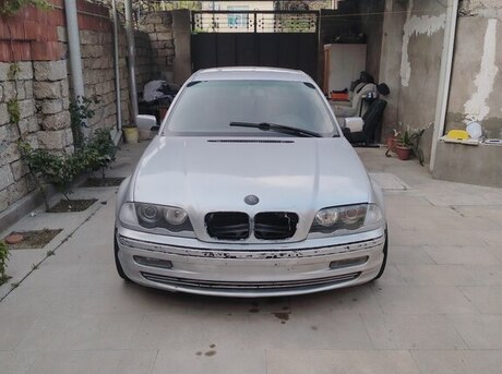 BMW 318