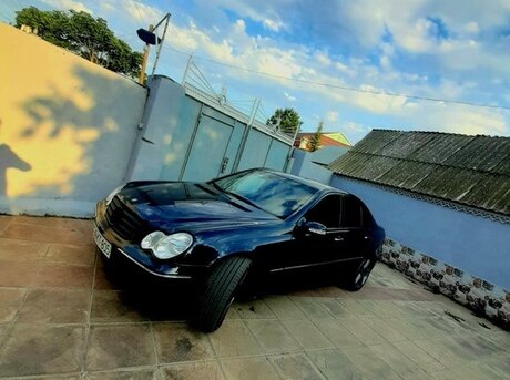 Mercedes C 180