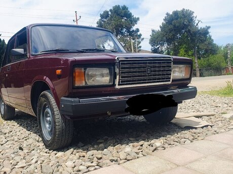 LADA (VAZ) 2107