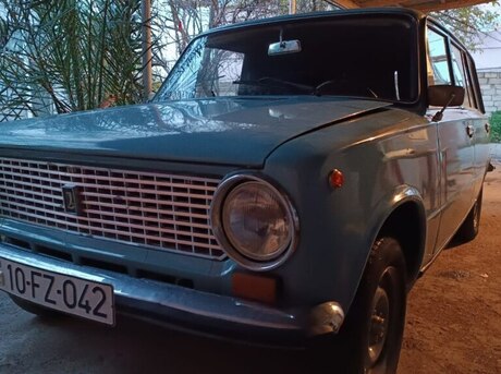 LADA (VAZ) 2102