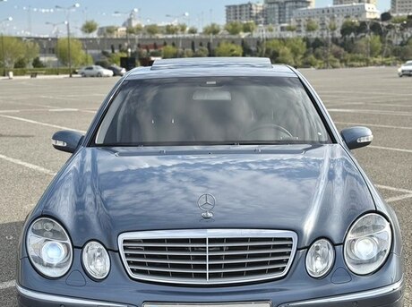 Mercedes E 240