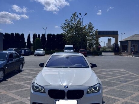 BMW 528