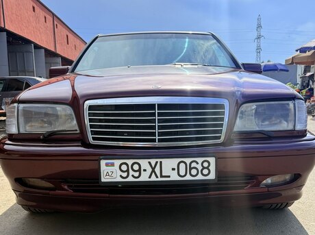 Mercedes C 240
