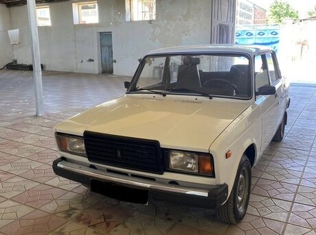 LADA (VAZ) 2107