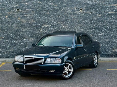 Mercedes C 180
