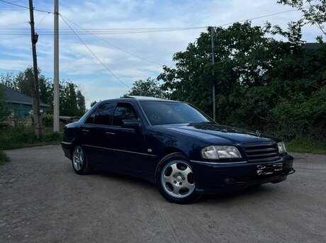 Mercedes C 240