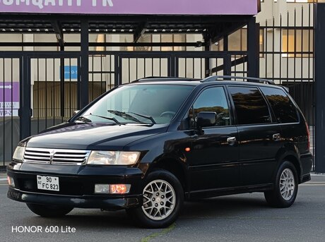 Mitsubishi Chariot