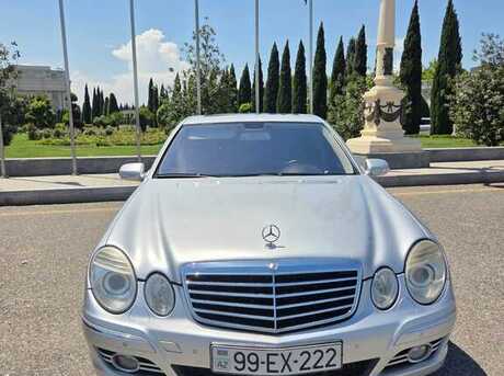 Mercedes E 220