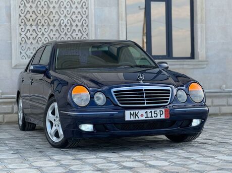 Mercedes E 220