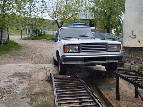 LADA (VAZ) 2107