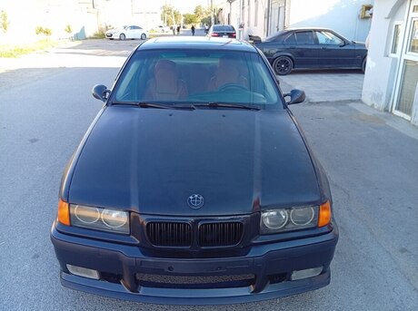 BMW 318