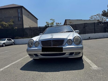 Mercedes E 270