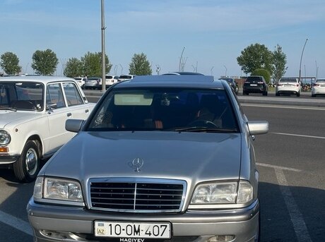 Mercedes C 180