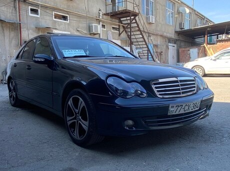 Mercedes C 200