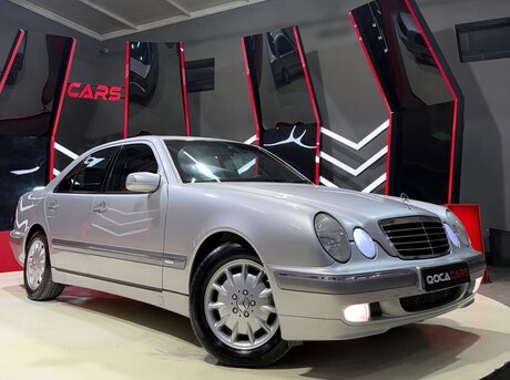 Mercedes E 240