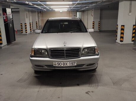 Mercedes C 280
