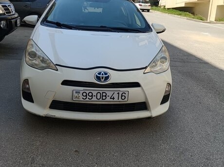 Toyota Prius C