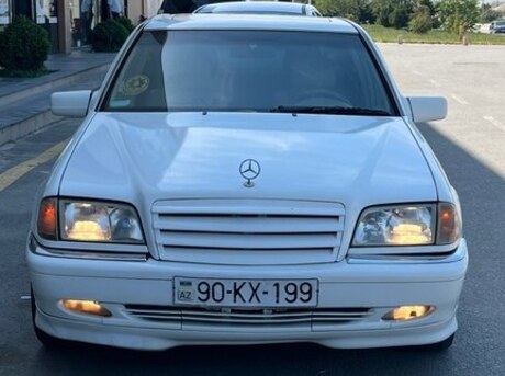 Mercedes C 230
