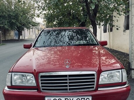 Mercedes C 240