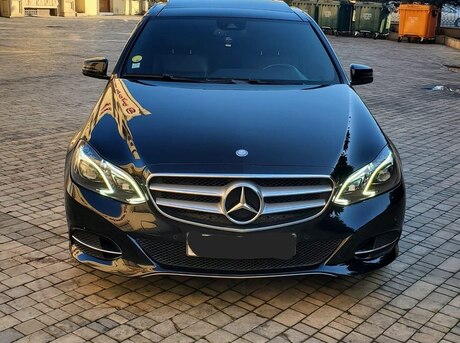 Mercedes E 200