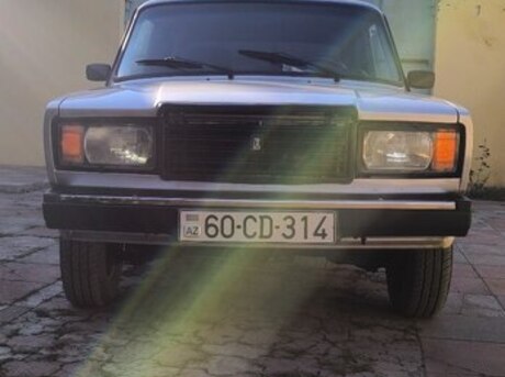 LADA (VAZ) 2107