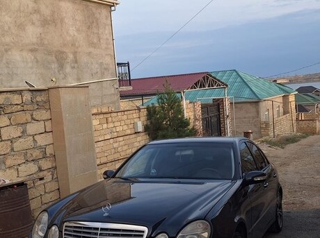Mercedes E 280