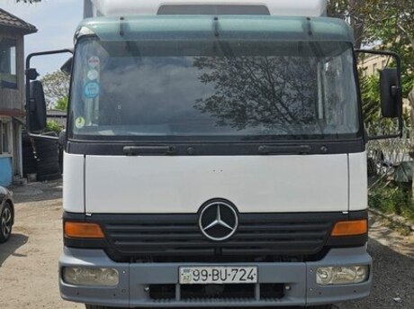 Mercedes Atego 815