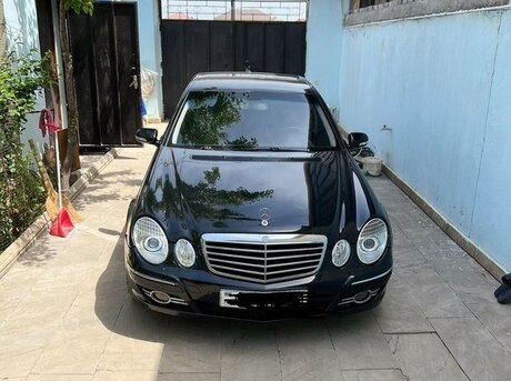 Mercedes E 220