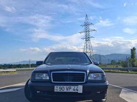 Mercedes C 180