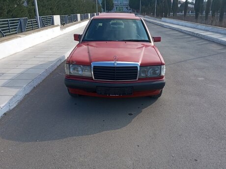 Mercedes 190