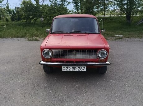 LADA (VAZ) 21011