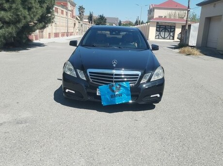 Mercedes E 220