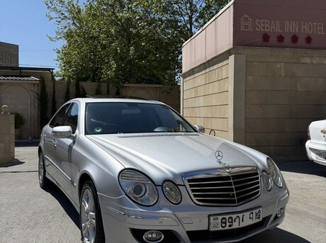 Mercedes E 220