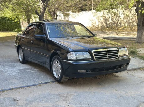 Mercedes C 230