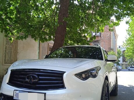 Infiniti FX37