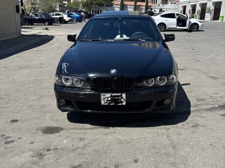 BMW 523