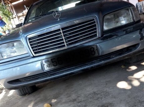 Mercedes C 180
