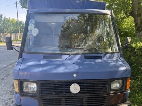 Mercedes 208 D