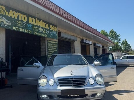 Mercedes E 270