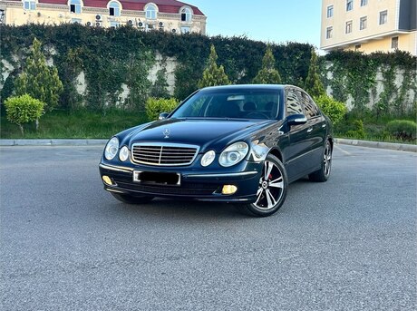 Mercedes E 220