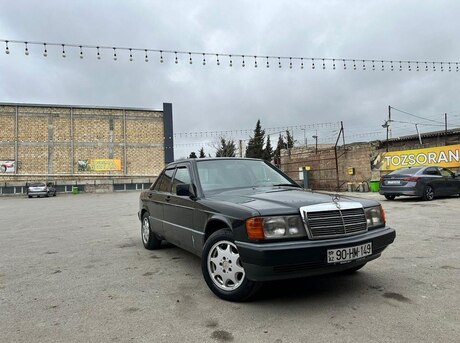 Mercedes 190
