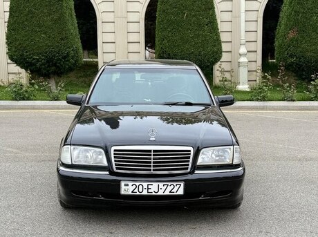 Mercedes C 240