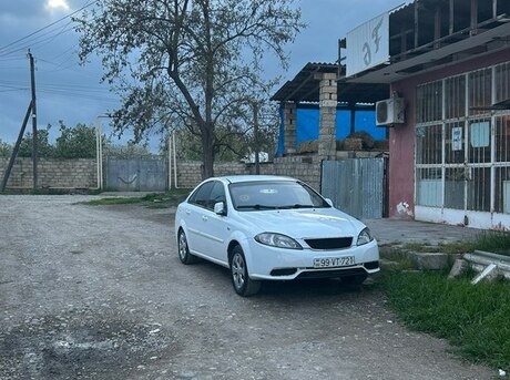 Daewoo Gentra