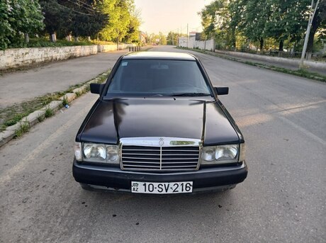 Mercedes 190