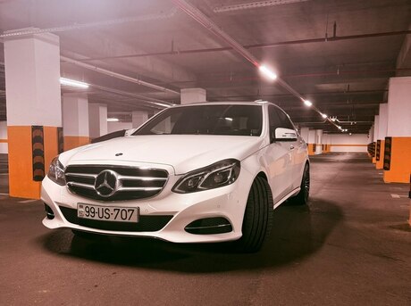 Mercedes E 220