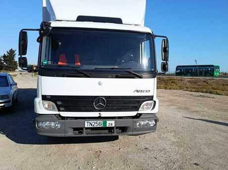Mercedes Atego 818
