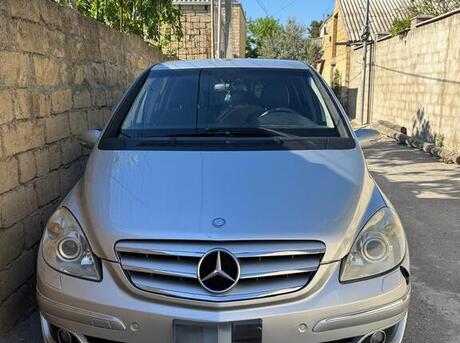 Mercedes B 170