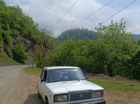 LADA (VAZ) 2107